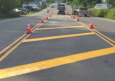 center road line striping yellow line painting